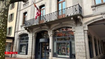 Zur Zäit vun der Trauerfeier ware wéineg Leit an de Stroossen vu Martigny.