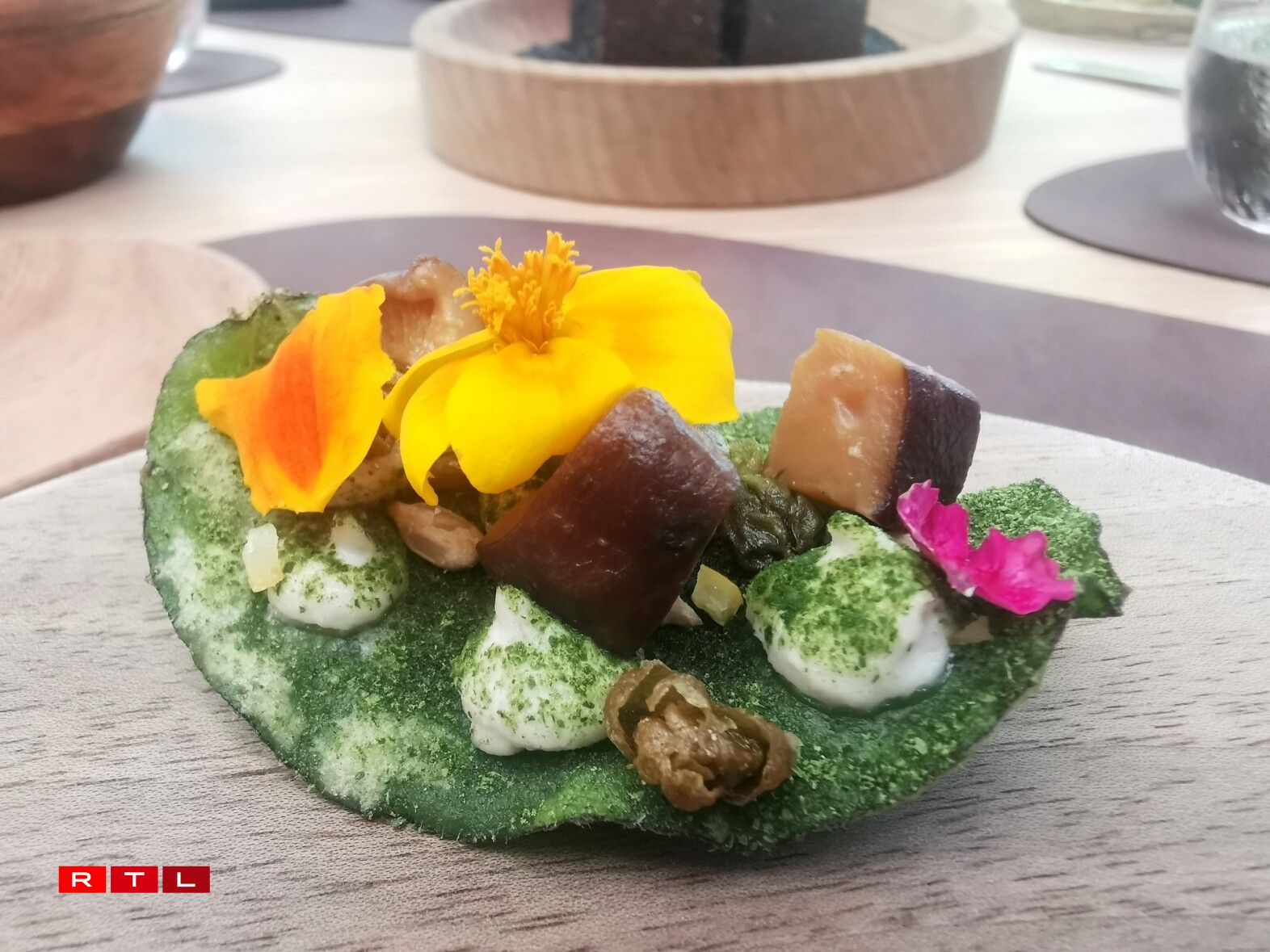 Le chénopode et tilleul vu d'un peu plus près...