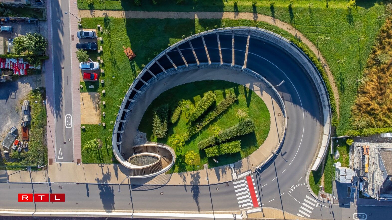 Perhaps a wider view will help.