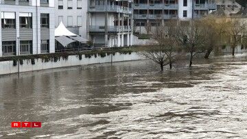 Zu Dikrech war e Sonndeg géint 11.25 Auer de Vëloswee laanscht d'Sauer definitiv iwwerschwemmt.