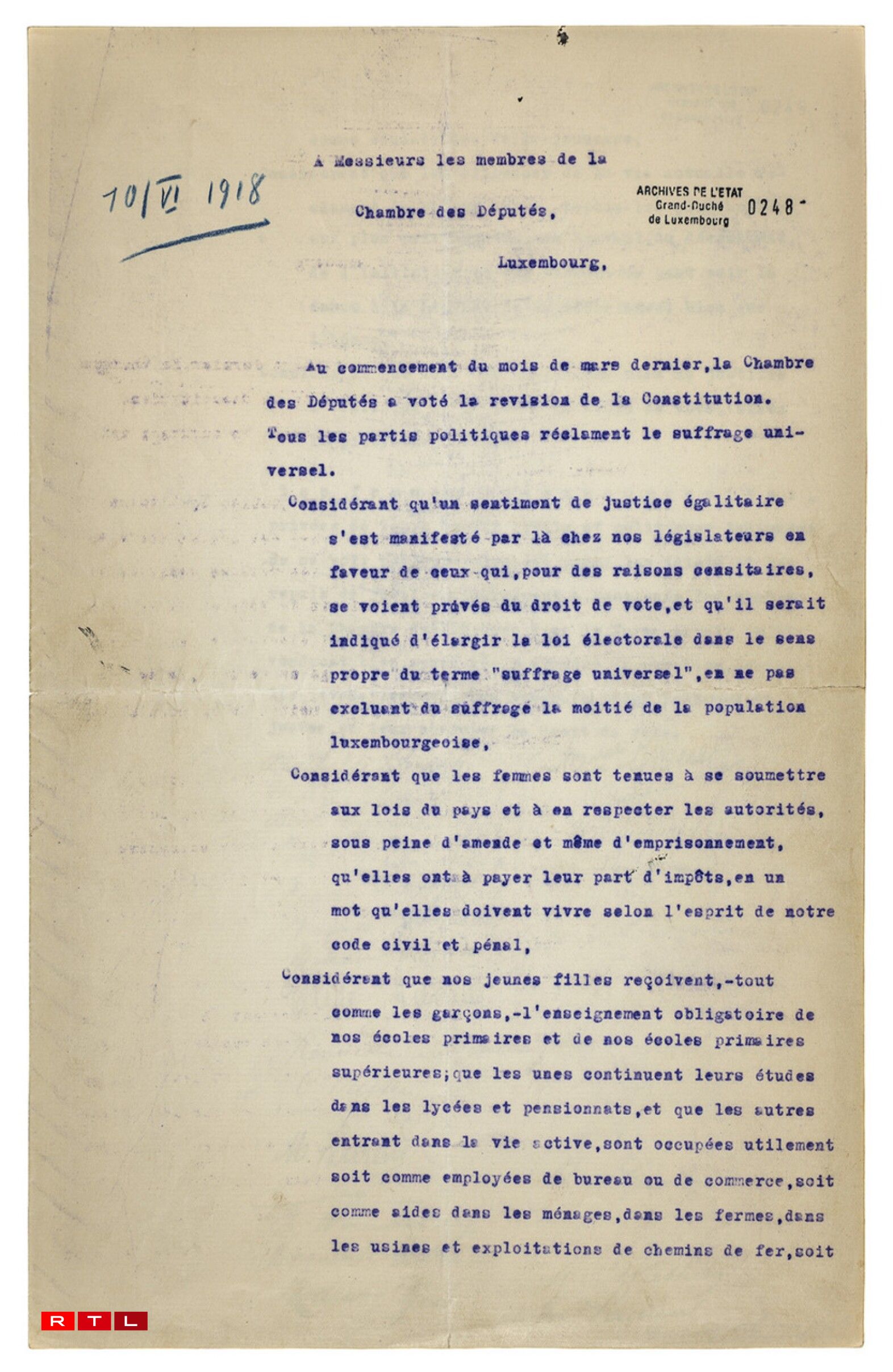 The petition advocating women's right to vote submitted to the Chamber of Deputies in 1918, undersigned by significant female campaigners.