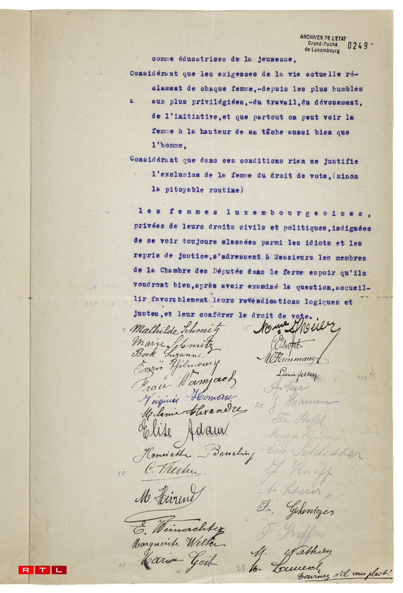 The petition advocating women's right to vote submitted to the Chamber of Deputies in 1918, undersigned by significant female campaigners.