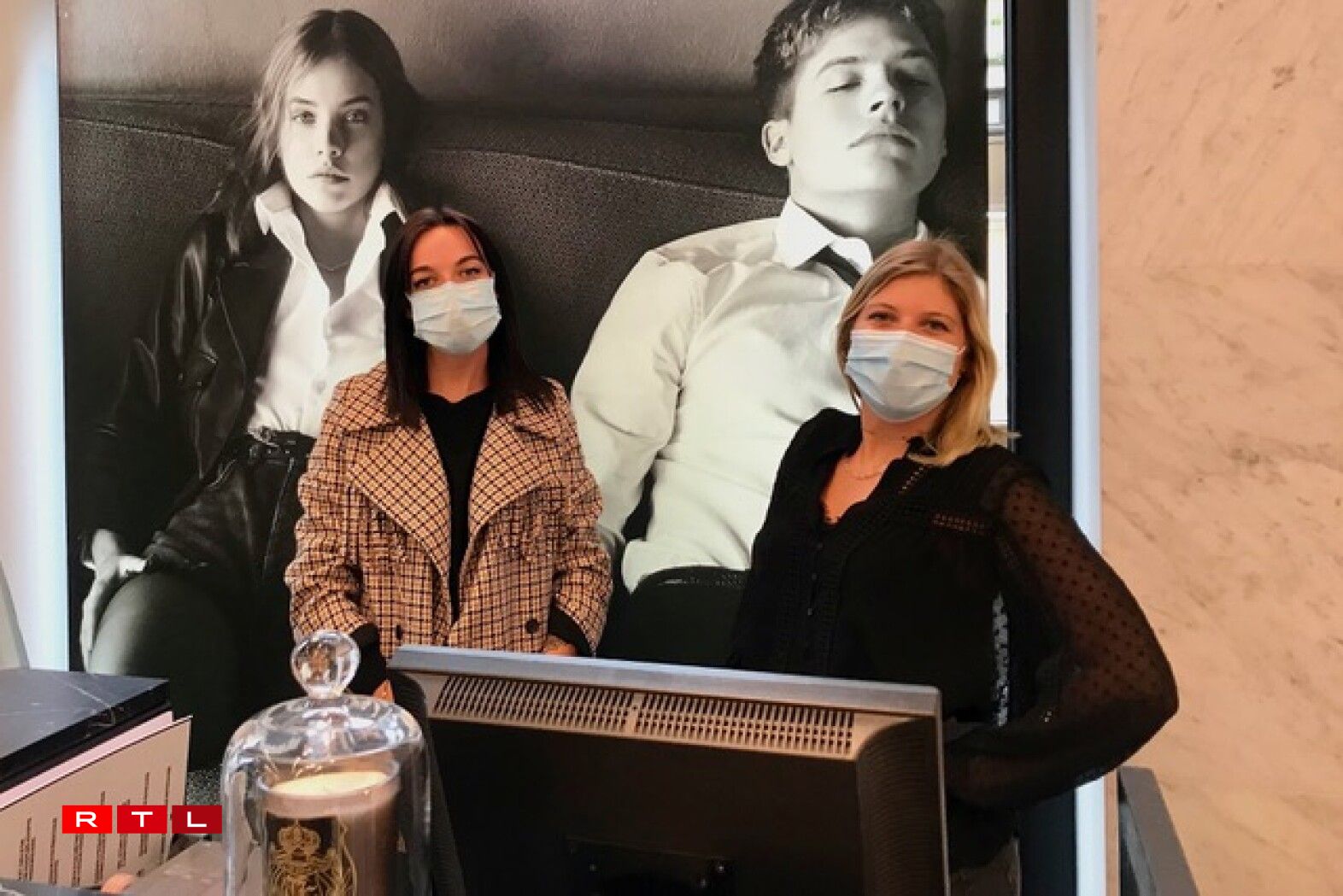 Léa et Ophélia (boutique The Kooples)