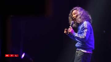 Bun Hay Mean nous a fait douter avant de nous faire rire aux éclats le 15 juin 2025 à la Rockhal