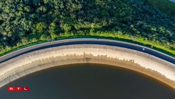 Forest, concrete and water... Where can this be?