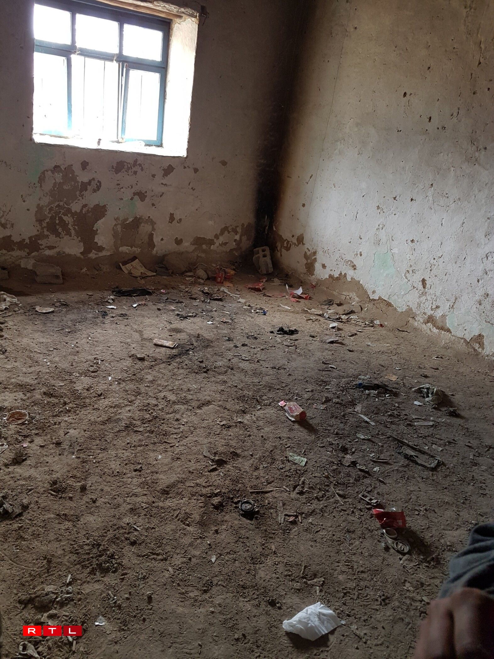 La famille de Bushra a passé plusieurs nuits dans cet abri de fortune