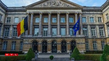 D'Parlament zu Bréissel.