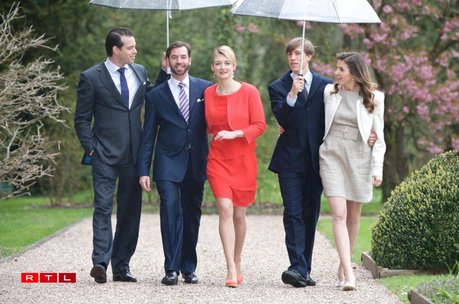 Hereditary Grand Duke Guillaume and his fiancée Countess Stéphanie de Lannoy on the day of their engagement announcement at Berg Castle. Flanked by his two brothers, Prince Félix and Prince Louis, as well as Princess Tessy.