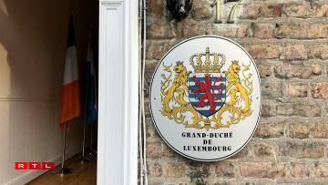 Le blason luxembourgeois a été dévoilé à l'inauguration de l'ambassade à Dublin le 12 juin 2023