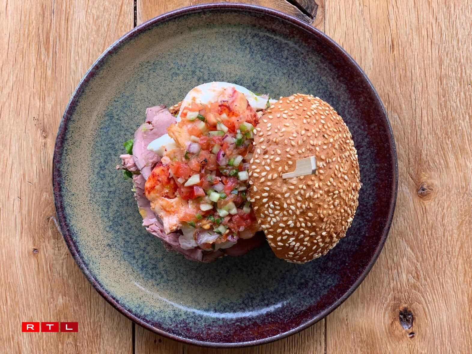 Lobster lover burger