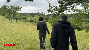 Héich Wisen zéien Insekten un, fir de Steekauz dierfe se awer net ze héich wuessen. Do kënnen Notzdéieren hëllefen, d'Wiss kleng ze halen.