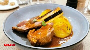 Mignon de veau cuit basse température, jus corsé, pommes suédoises et poireaux grillés.