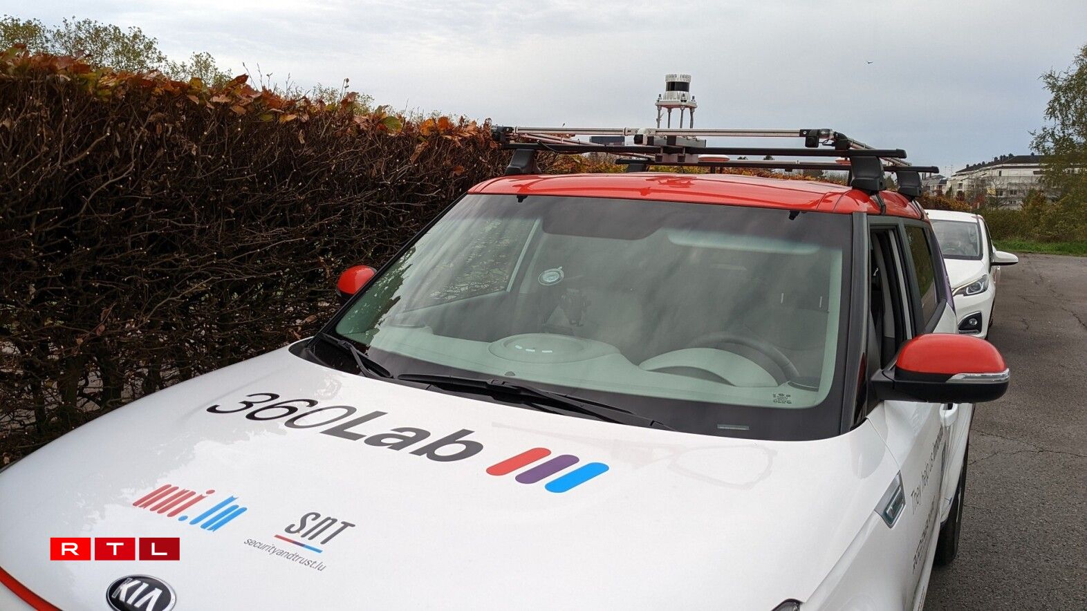 The laser on the roof has a range of 200m and is able to map the environment in real time to make driving safer.