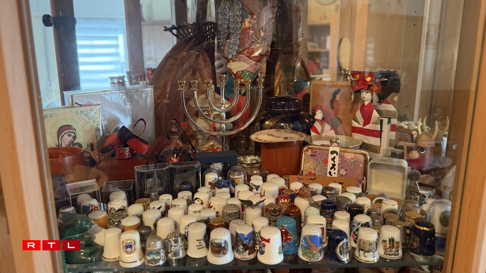 D'Maisy huet Fangerhitt op hire Reese gesammelt.