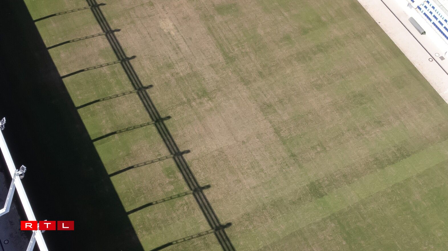 L'état de la pelouse du stade de Luxembourg pose question, à dix jours du match contre le Bélarus (photo prise le 29.08.2024).
