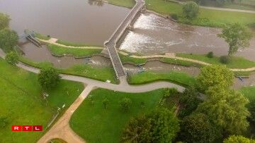 Virun allem wann ee ufänke wëll Kayak ze léieren an e Gefill fir d'Stréimung kréie wëll, ass dës Plaz zu Dikrech déi perfekte Plaz.