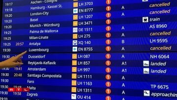 Annulatiounen a Retarden um Fluchhafen zu Frankfurt.