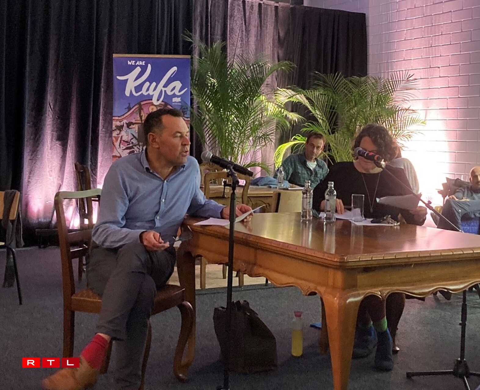 Word in Progress mam James Leader, deen aus engem onverëffentlechte Roman liest