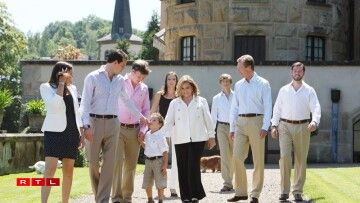 The Grand Ducal family at Castle Berg.