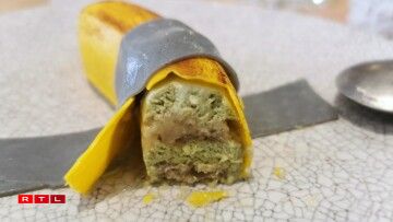 Dans l'assiette, la banane renferme des saveurs d'aneth et de praliné pour un dessert léger en sucre.