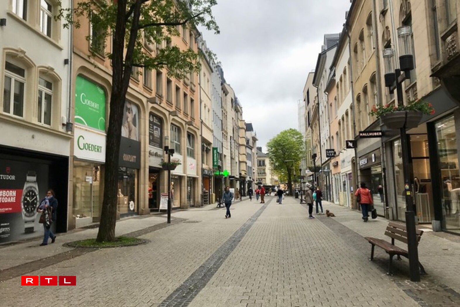 Grand rue, ce lundi 11 mai vers 11h du matin