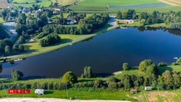 E Bléck vun nach méi wäit verréit dann nach e bësse méi.