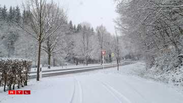 Am Heischtergronn, erop Richtung Eschduerf.