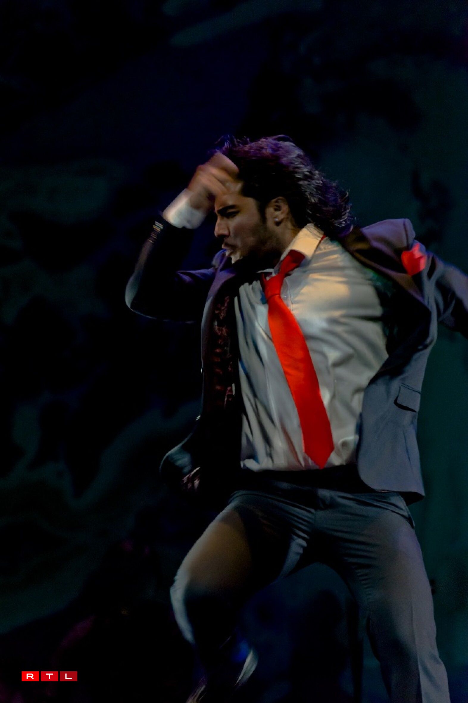 Den Ensemble ronderëm den Dänzer Ivan Vargas trëtt de 16te Mee an der Kufa op