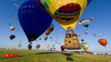 Le Grand Est Mondial Air Ballons se déroule tous les deux ans en juillet à Chambley. En 2019, l'organisation a tenté de battre son propre record du monde de 456 montgolfières alignées au décollage.