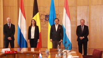 Stef Blok, ministre des Affaires étrangères des Pays-Bas; Sophie Wilmès, Vice-première ministre, ministre des Affaires étrangères de la Belgique; Dmytro Kuleba, ministre des Affaires étrangères de l'Ukraine; Jean Asselborn