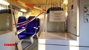 Les places situées près de la cabine du conducteur sont désormais interdites d'accès, tout comme celles situées à l'avant des bus.