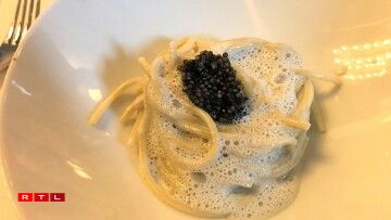 Spaghettis à la chitarra avec le caviar
