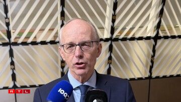 De Premier Luc Frieden um EU-Spezialsommet zu Bréissel den 22. Januar 2026.