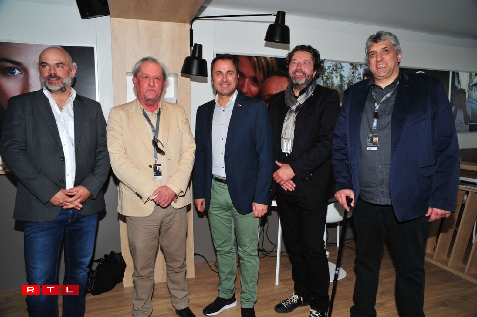 Yann Tonnar (LARS secretary and Filmakademie president ), Nicolas Steil (ULPA secretary general), Xavier Bettel (Prime minister), Guy Daleiden (Film Fund Luxembourg director), and Stéphan Roelants (FMAIV representative)