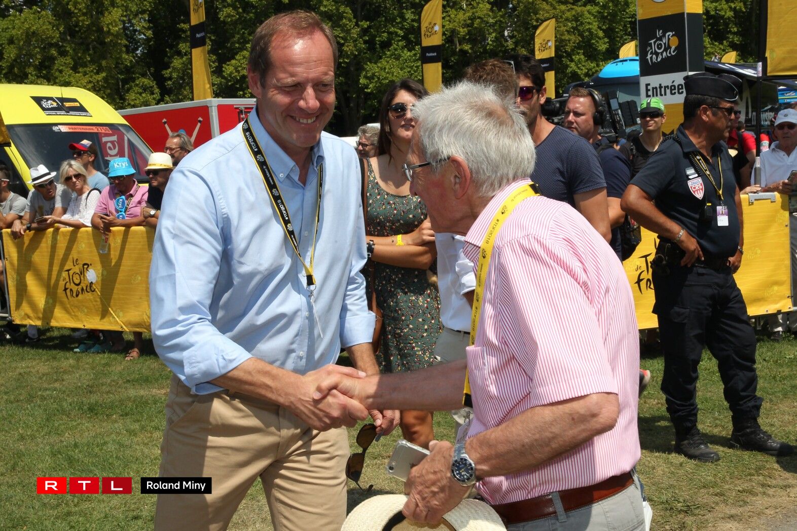 Tour de France 2018: De Petz Lahure zesumme mam Direkter vum Tour de France Christian Prudhomme.