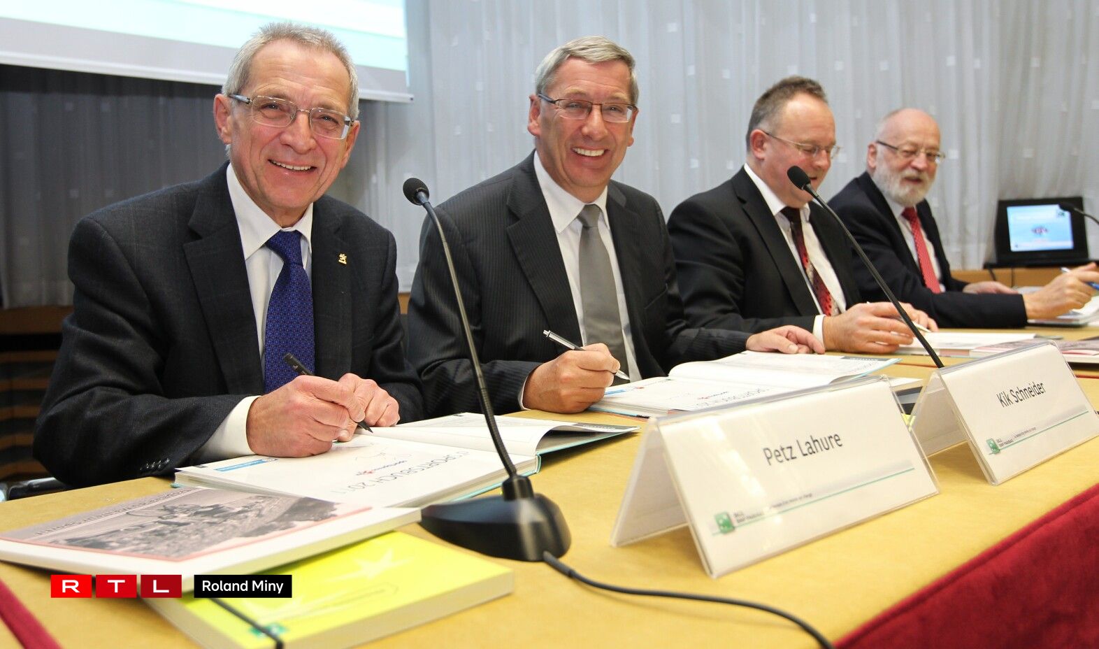 Presentatioun vum Sportsbuch 2011